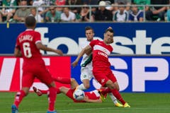 Ermir Lenjani gegen drei Russen. (Bild: Michel Canonica)