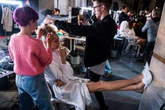 Guo Pei - Backstage - Paris Men Fashion Week F/W 2017/18 (Bild: Keystone)
