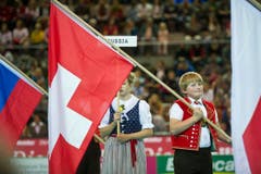 Ein Junge in Tracht bei der Eröffnungsfeier. (Bild: Keystone)