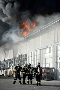 Grossbrand bei der Firma Tuchschmid in Frauenfeld. (Bild: Reto Martin)