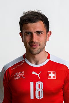Admir Mehmedi: 3,5. Er rackert und hilft defensiv mit. Aber der Offensivspieler bringt nach vorne nichts zu Stande. (Bild: Keystone)