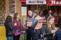 Jahrmarkt Leute Stimmung (Bild: Michel Canonica)