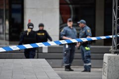Truck drives into crowds on a street in central Stockholm (Bild: Keystone)