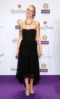 Auch Stefanie Heinzmann, unser Musikexport aus dem Wallis, war in Berlin. (Bild: Keystone)