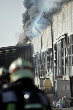 Grossbrand bei der Firma Tuchschmid in Frauenfeld. (Bild: Reto Martin)