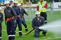Romanshorn TG , 24.05.2014 / Jugendfeuerwehr Schweizermeisterschaft " Feuer und Wasser " mit Wettkämpen, Fahrzeugausstellung , Rega , Krankenwage und Rettungs - Shows in Romanshorn . (Bild: Donato Caspari)
