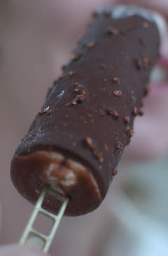 Auch ein klassisches Schweizer Glace: Pralinato. (Bild: Trix Niederau)