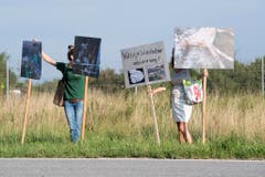 PFERD, PFERDE, KOMPETENZZENTRUM ARMEETIERE, VET D U A TIERE, TIERQUAELEREI, PFERDEZUCHT, BAUERNHOF ULRICH K., PFERDEHAENDLER ULRICH K., VERKAUF DER PFERDE, PFERDEVERKAUF, (Bild: Keystone)