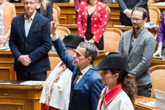Der neugewählte Bundesrat Ignazio Cassis legt als 117. Mitglied des Bundesrates den Eid vor der Vereinigten Bundesversammlung ab. (Bild: Keystone)