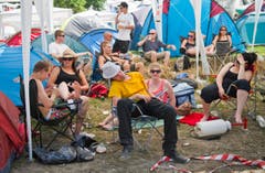 Relaxen, um möglichst nicht noch mehr zu schwitzen. (Bild: Coralie Wenger)