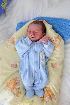 Selina-Anna, 16.12.10, 2620 g (Klinik Stephanshorn) (Bild: Ralph Ribi)