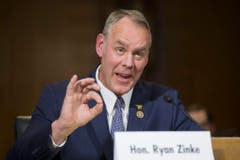 Ryan Zinke (55): Innenminister. Der stramme Republikaner sitzt seit 2015 für den Bundesstaat Montana im US-Repräsentantenhaus, wo er sich für die Lockerung von Umweltauflagen stark gemacht hat. Das Innenressort hat in den USA nichts mit Innerer Sicherheit zu tun, sondern hat die Kontrolle über einen Fünftel der öffentlichen Flächen, darunter auch Nationalparks wie Yellowstone und Yosemite. (Bild: Keystone)