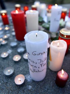Trauer um Opfer des Absturzes beim Joseph-König-Gymnasium im deutschen Haltern. (Bild: Keystone)