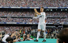 Platz 4, Cristiano Ronaldo, hier bei der Präsentation im Stadion Bernabeu. 2009 für 94 Millionen Euro von Manchester United zu Real Madrid. (Bild: Victor R. Cavaino / Keystone)