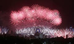 Feuerzauber am Himmel von Sydney. (Bild: Keystone)