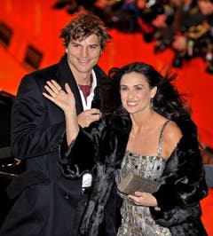 11. Februar 2009: Ashton Kutcher und Demi Moore erscheinen zur Berlinale. (Bild: Keystone)