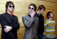 Die Wunschliste der britischen Band Oasis ist zu gut, um sie ins Deutsche zu übersetzen. Darum hier der Original-Text: "Lots of Guinness. Lots of beer. Lots of red wine. Lots of vodka. Lots of whiskey. Doritos and dip." Na dann, zum Wohl! (Bild: Keystone)