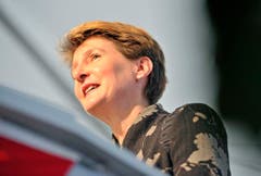 Bundesrätin Simonetta Sommaruga bezeichnete in ihrer Rede Hansjörg Walter als herzlichen Menschen und Politiker. (Bild: Reto Martin)