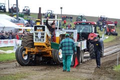 6t Klasse: Patrick Zimmermann aus Mels (Minneapolis Moline G 1355) jubelt. (Bild: Nana do Carmo)