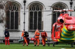 Firearms incident in the Westminister palace grounds and on Westminster Bridge (Bild: Keystone)