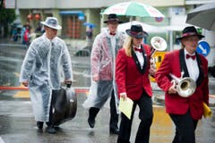 Strömender Regen am Musikfest in St.Gallen. (Bild: Michel Canonica)