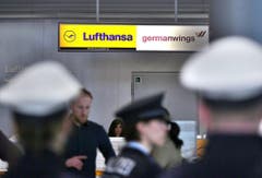 Der Schalter von Lufthansa und Germanwings am Flughafen von Düsseldorf. (Bild: Keystone)