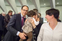 Mächler Marc, FDP, mit Gattin (rechts), Mutter und Tochter. (Bild: Michel Canonica)