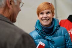 Sandra Boner hat den Umzug moderiert. (Bild: Ralph Ribi)