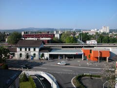 Der Bahnhof von der Nordseite im Jahr 2004. (Bild: Max Iseli (2004))