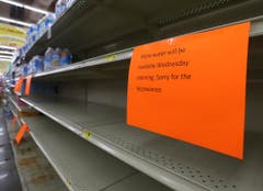 In Panama City, Florida, ist das Wasser in einem Laden vorübergehend ausverkauft. (Bild: Keystone)