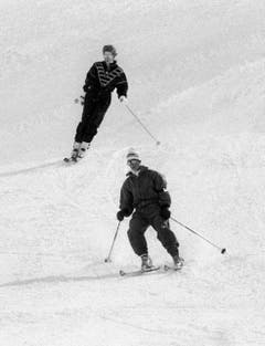 Prinzessin Diana und Prinz Charles beim Skifahren in Klosters. (Bild: Keystone (Klosters, 9. März 1988))