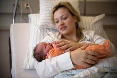 Lysann Fabienne, 12.12.2010, 51 cm, 3870 g (Spital Heiden) (Bild: Benjamin Manser)