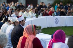 Interreligiöse Feier zum eidgenössischen Bettag, Klosterplatz, St. Gallen (Bild: Peter Käser)