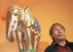 Blödeln als Lebenselixier: Dimitri schneidet in seinem neu eröffneten Museo Comico in Verscio eine Grimasse (2000). (Bild: ALESSANDRO DELLA VALLE (KEYSTONE))