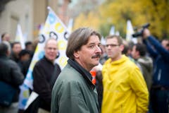 Mit von der Partie: Paul Rechsteiner, Präsident der Gewerkschaft Unia. (Bild: Michel Canonica)