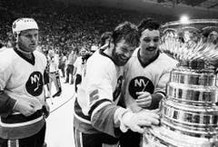 Die erste Mannschaft mit Playoff-Bart waren die New York Islanders in der NHL. 1980 holten sie den ersten Stanley Cup der Clubgeschichte. (Bild: Keystone)
