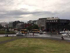 Die Sicht auf das "Downtown" von Reykjavik. (Bild: Marion Loher)