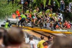 Sitterdorf/Bischofszell TG - Impressionen vom Flossrennen 2015 auf der Thur und der Sitter. (Bild: Reto Martin)