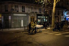 FRANCE PARIS SHOOTINGS (Bild: KAMIL ZIHNIOGLU (AP))