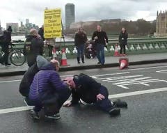 Firearms incident in the Westminster palace grounds and on Westminster Bridge (Bild: Keystone)