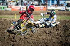 Jeremy Seewer (rot) und Max Anstie (Bild: Benjamin Manser)