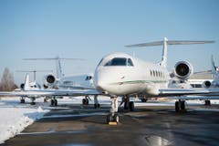 Altenrhein - Flughafen Flugplatz Altenrhein Hohes Verkehrsaufkommen wegen WEF in Davos Zusätzlich ca. 330 Flugzeuge Privatjets (Bild: Ralph Ribi)