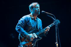 Dan Auerbach von The Black Keys auf der Sitterbühne. (Bild: Luca Linder)