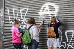 Nach G20-Gipfel - Hamburg räumt auf (Bild: Keystone)