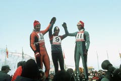 Im Riesenslalom gibt's zwei Medaillen für die Schweiz: Edi Bruggmann holt Silber, Werner Mattle Bronze. Auf den ersten Platz ist der Italiener Gustav Thöni gefahren. (Bild: Keystone/Str)