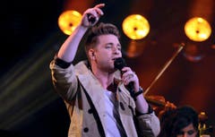 Baschi stellt seinen neuen Song bei den Swiss Music Awards vor. (Bild: Keystone)