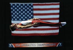 Schwerelos: Logan Dooley bei den US-amerikanischen Meisterschaften im Trampolinturnen. (Bild: Morry Gash (AP))