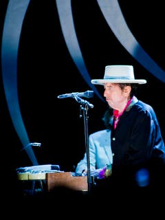 Schlechter Einfluss: Es soll Dylan gewesen sein, der die Beatles 1964 mit Marihuana bekannt machte, wahlweise im New Yorker Delmonico Hotel oder am JFK Airport... (Bild: Keystone)
