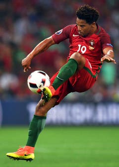Der Portugalspieler Eliseu in Aktion. (Bild: Keystone)