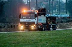 Die Figur wird auf Nebenstrassen transportiert, um den Verkehr so wenig als möglich zu behindern. (Bild: Reto Martin)